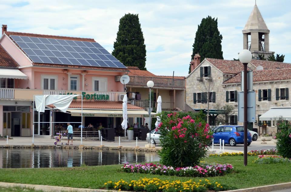 Apartments Juran Sukošan Exterior foto
